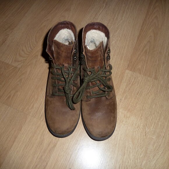 UGG Denhali Women's Size 7 Brown Leather Lace Up Shearling Ankle Boots 1007745 - Picture 1 of 13